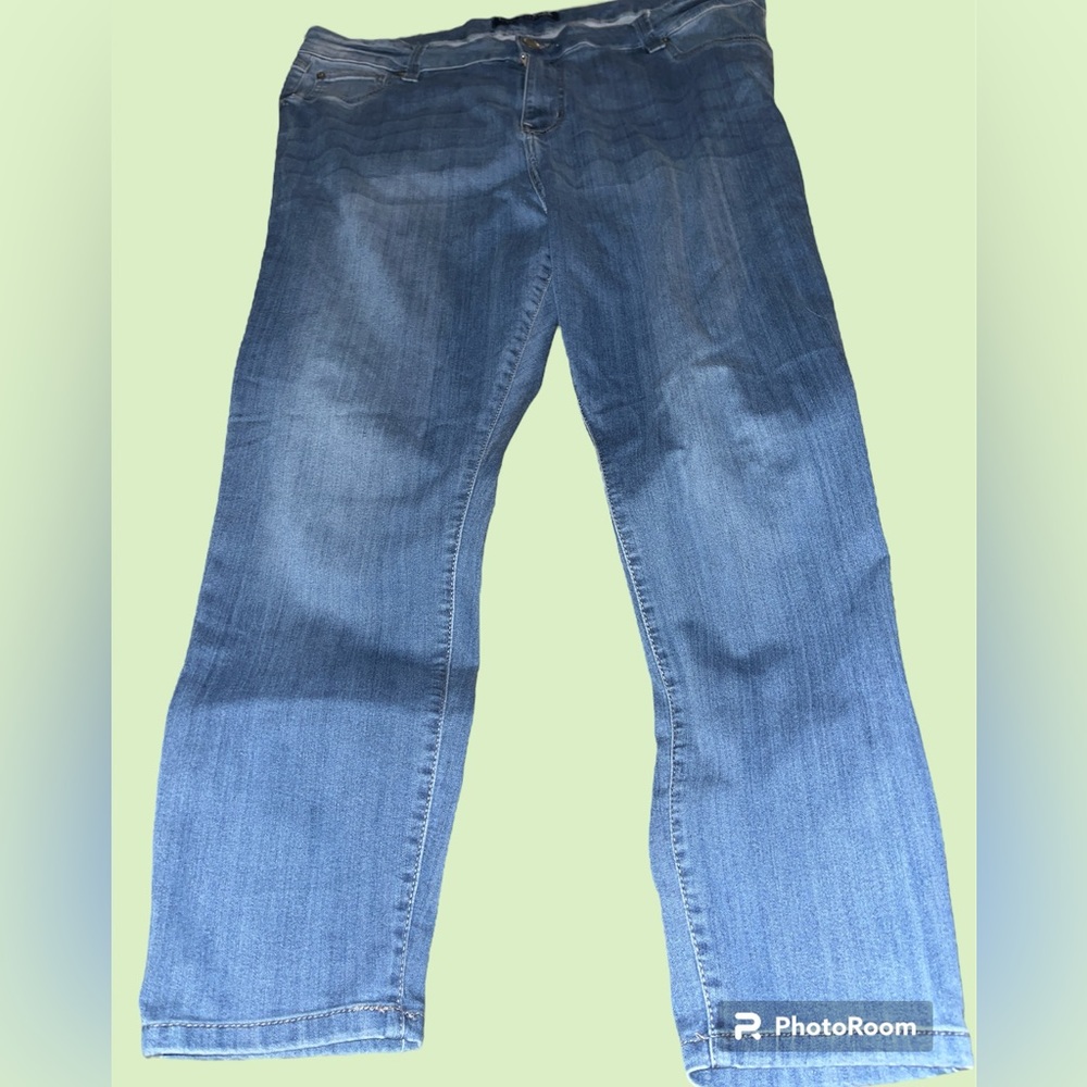 Celebrity Blues Skinny Jeans - Size 22